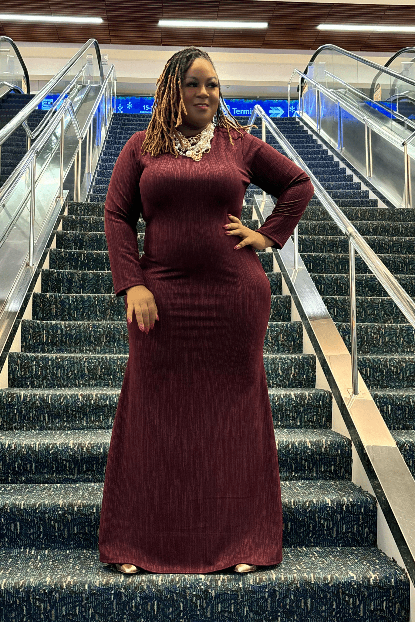 Chic lala Holiday Dress (Burgundy)